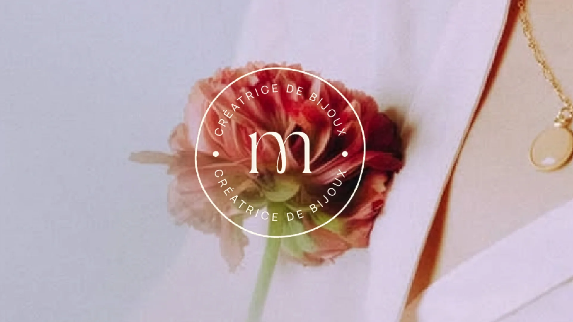 Minoë - Identité visuelle - Portfolio Chloé Lance