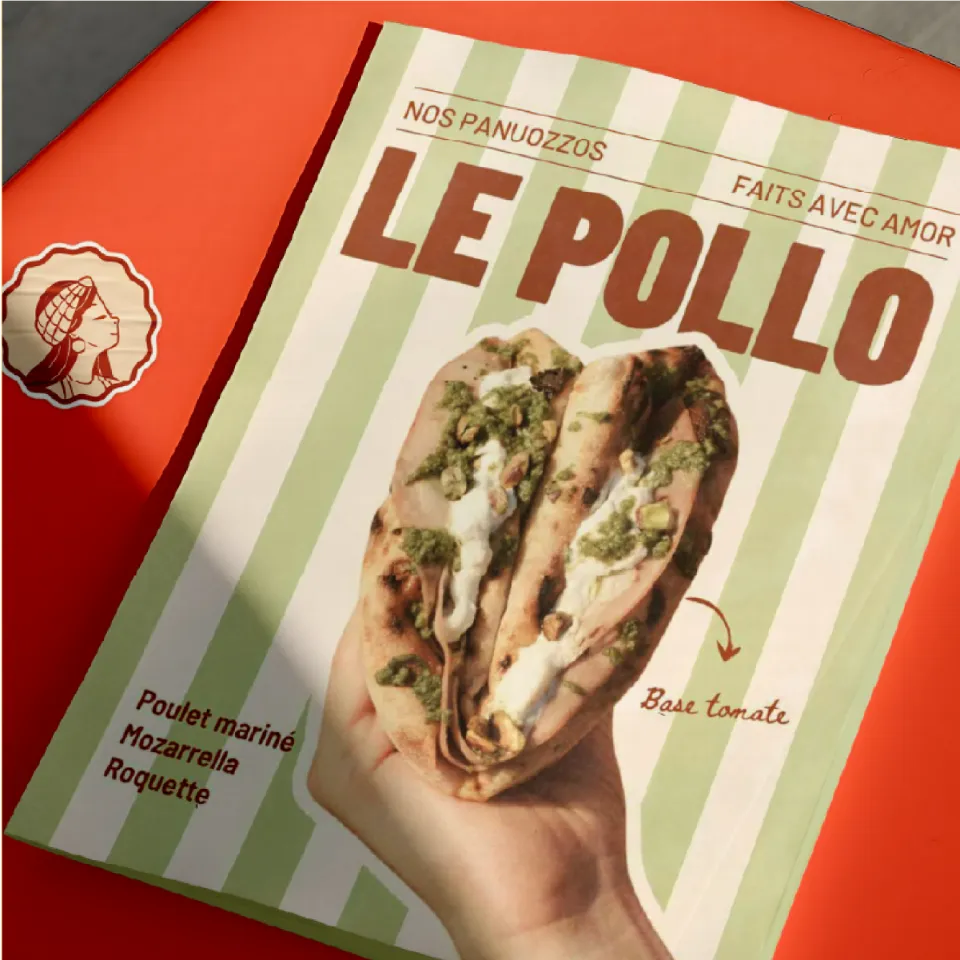 Panuozzo 'Le Pollo' garni de poulet mariné, mozzarella et roquette, sur une base de tomate. Design par Chloé Lance, graphiste bourgoin-jallieu, Lyon, Isère.